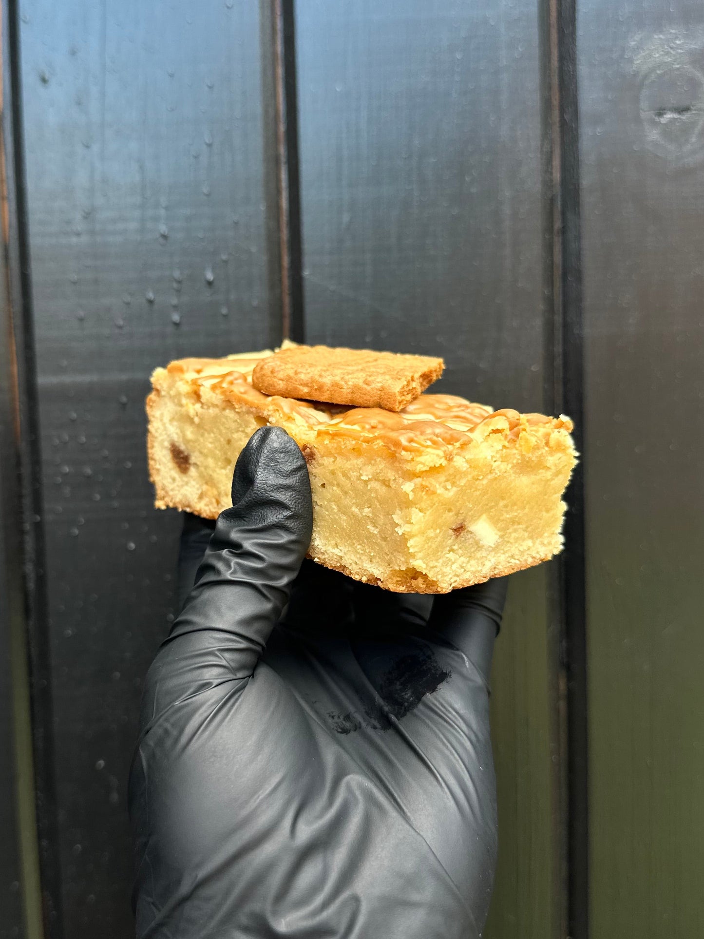 Lotus Biscoff and white chocolate blondie
