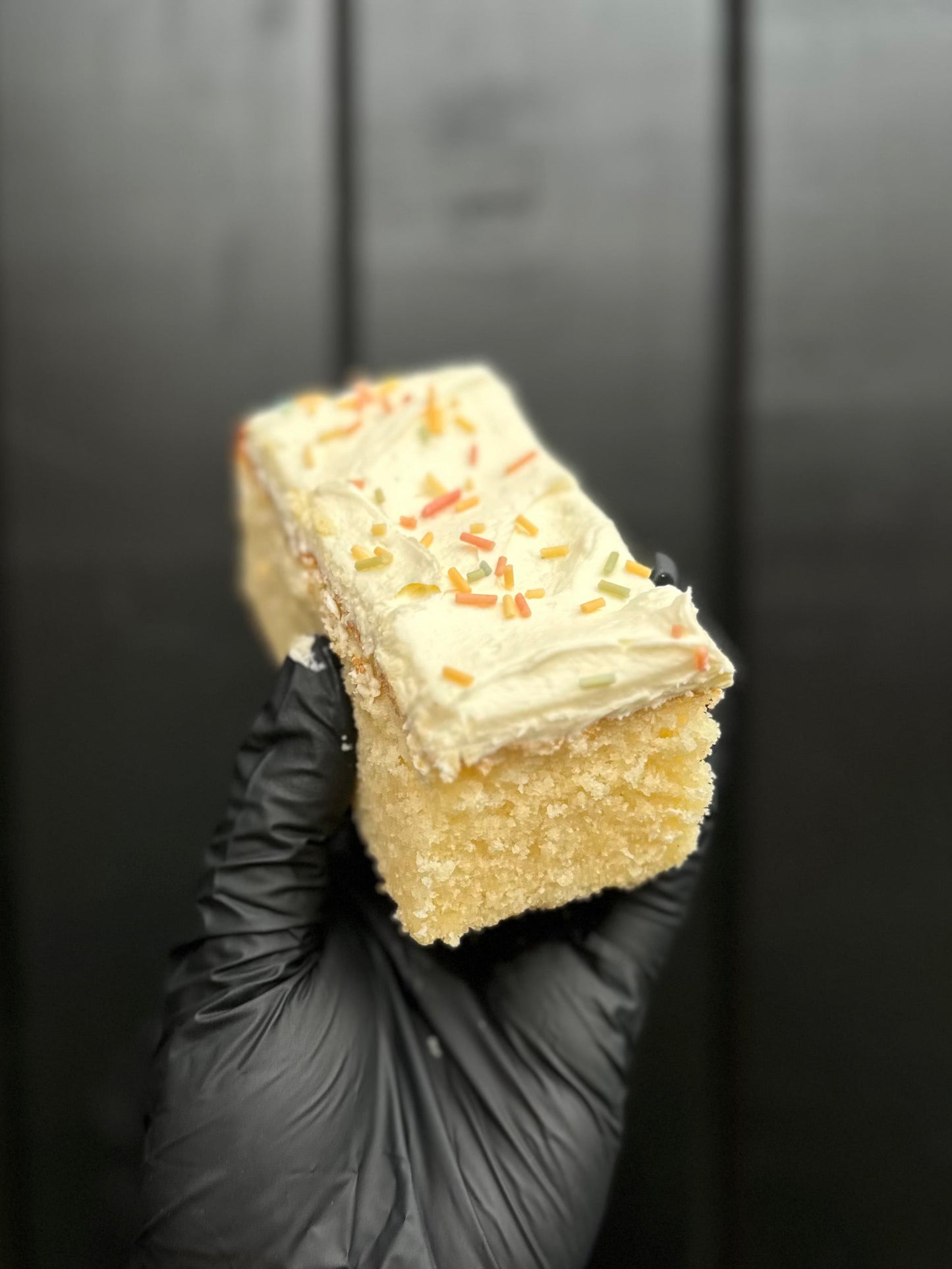 Vanilla cloud cake
