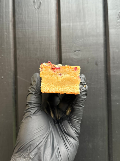 Black Pearl Blondie