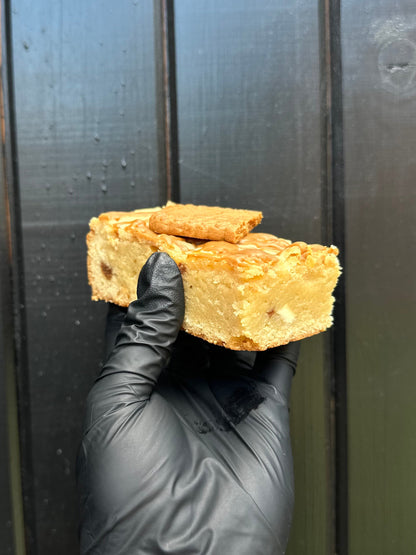 Lotus Biscoff and white chocolate blondie