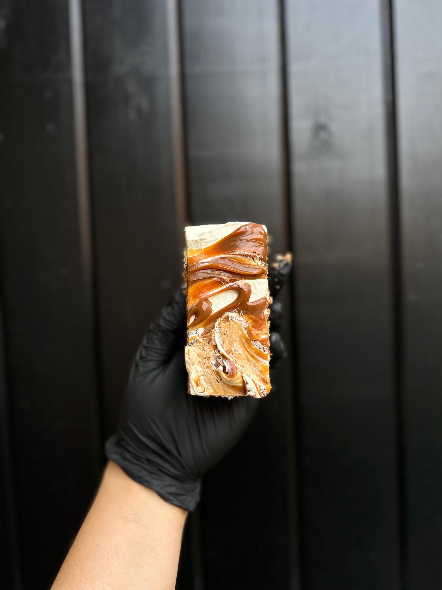 Apple cake with Brown butter cream and dulce de leche
