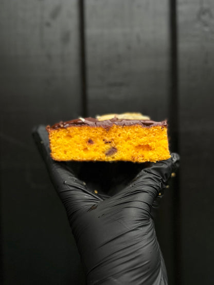 Flourless orange and almond cake with chocolate ganache