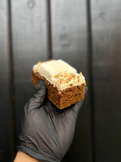 Spiced pumpkin and pecan cake