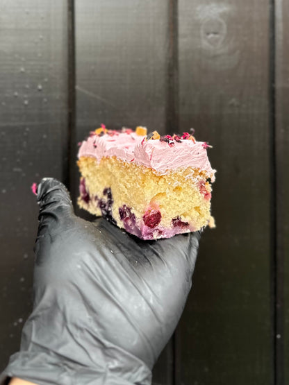 Lemon and blueberry cake